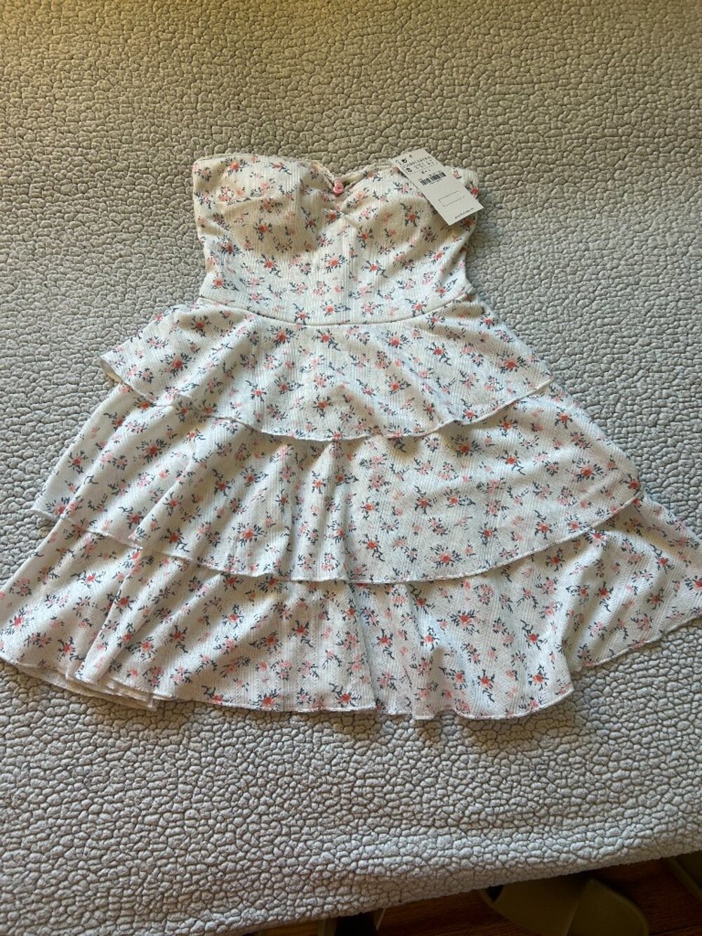 Z D amshop -- white/ pink flowers, strapless, tiered/ ruffle, mini dress